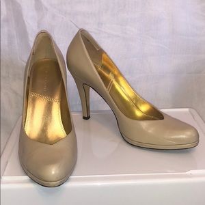 Tahari leather heels